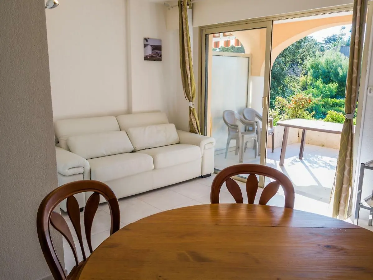 Le Privilege Location Du Samedi Au Samedi Uniquement Apartment Saint-Raphael  Saint-Raphael (Var)